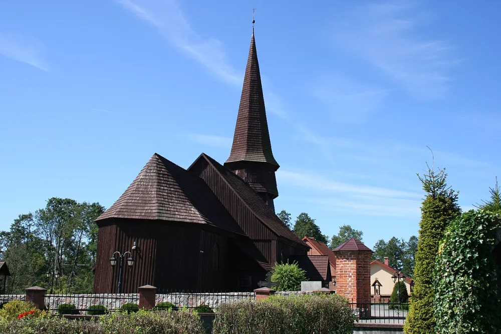 Podwyższenia Krzyża Świętego, Leśno, Leśno — exterior