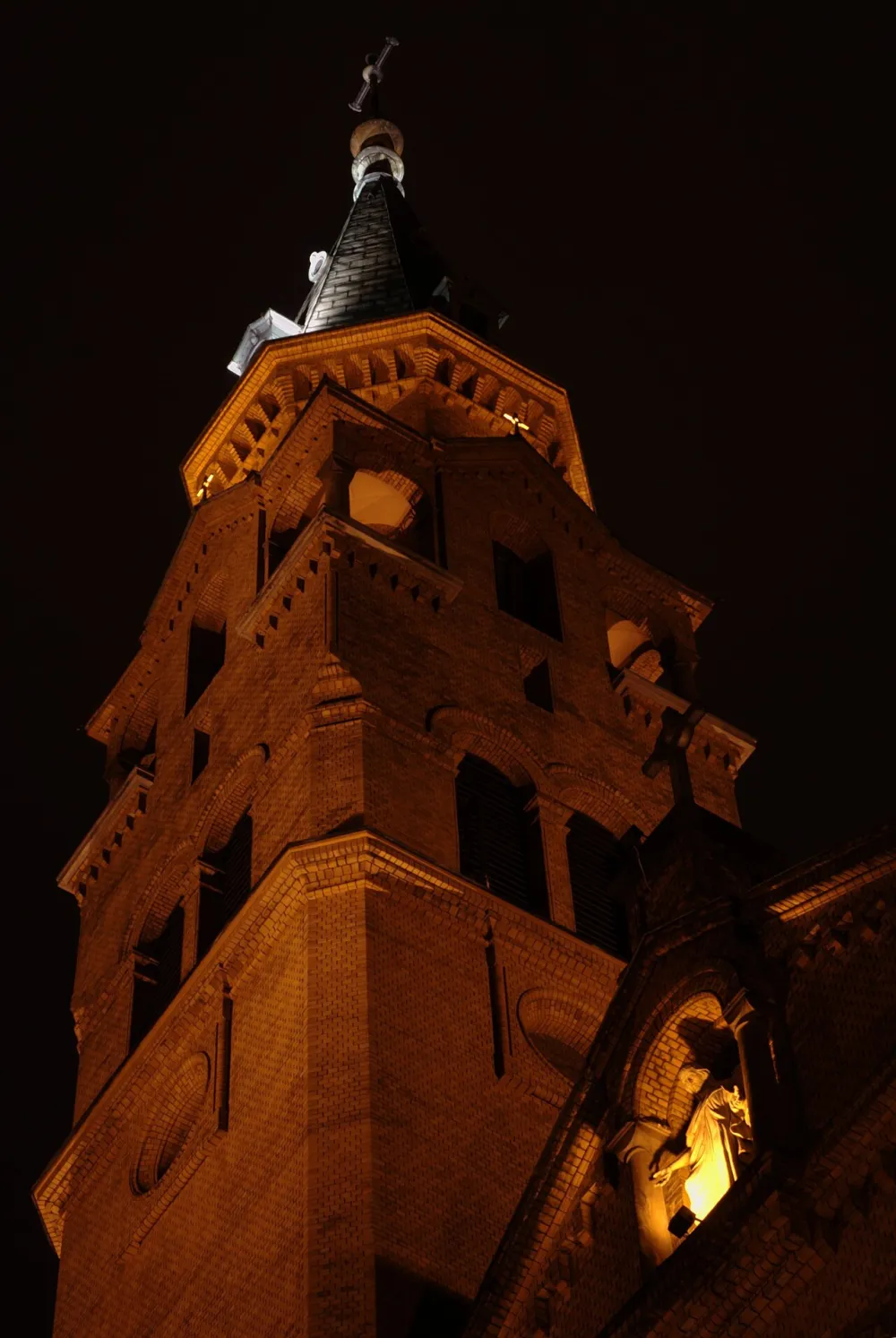 Św. Augustyna na Muranowie, Warszawa, Warszawa — exterior