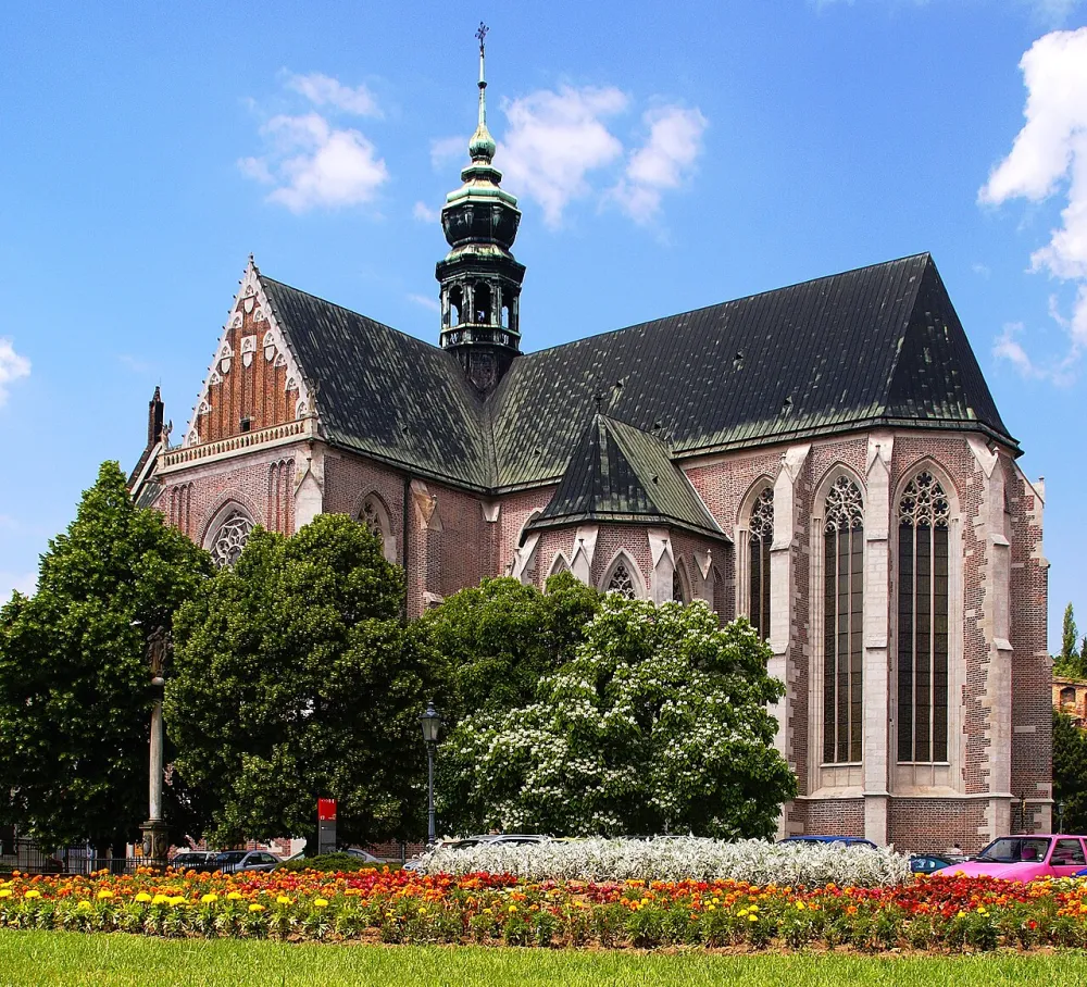 Bazilika Nanebevzetí Panny Marie (Basilica of the Assumption), Brno-střed — exterior