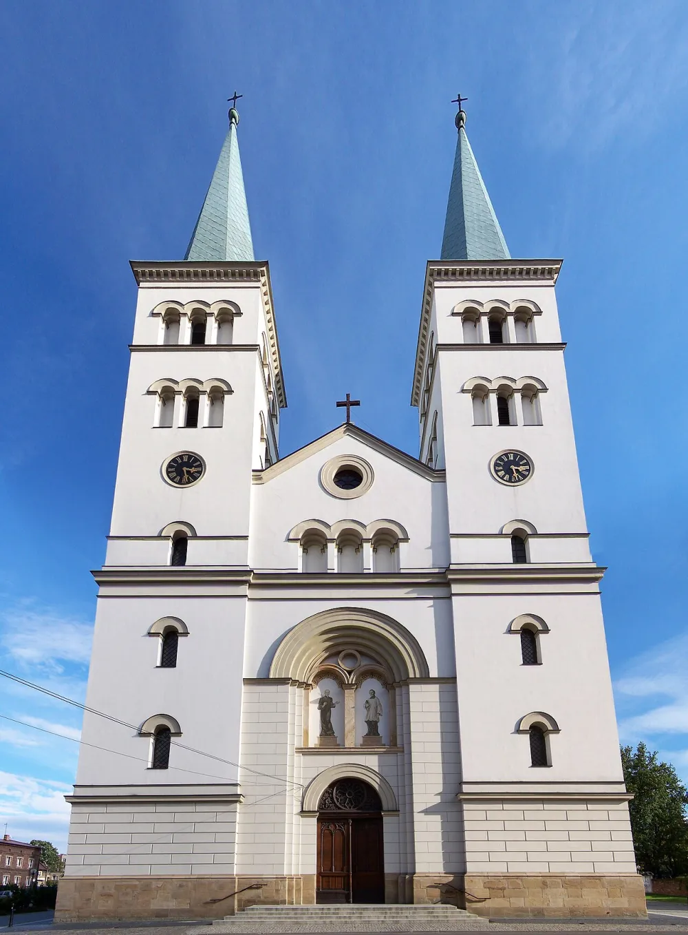 św. Wojciecha, Mikołów, Mikołów — exterior