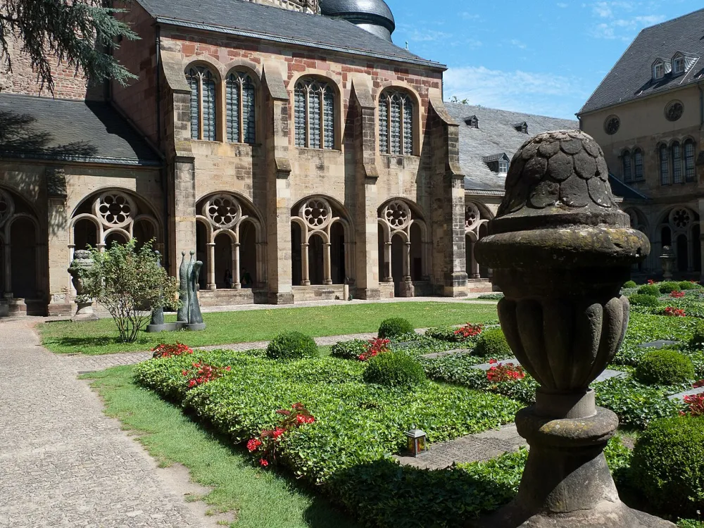 Trierer Dom (Hohe Domkirche St. Peter), Trier — exterior