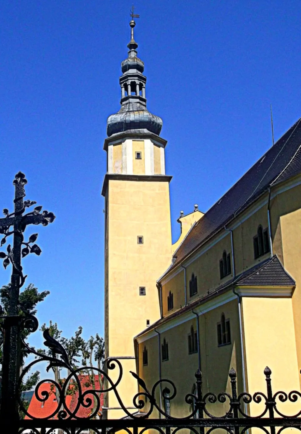 Świętej Rodziny, Chełmsko Śląskie, Chełmsko Śląskie — exterior
