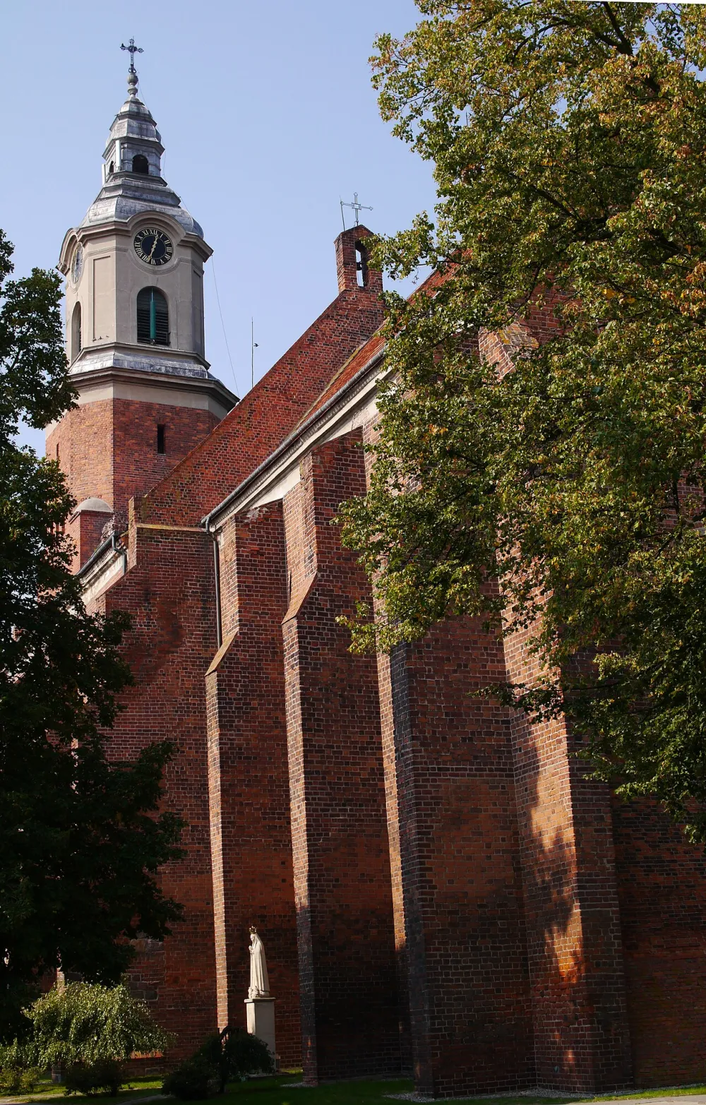 Św. Floriana, Żnin, Żnin — exterior