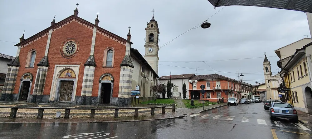 Chiesa della Beata Vergine Assunta (Borgo Vercelli), Borgo Vercelli — exterior