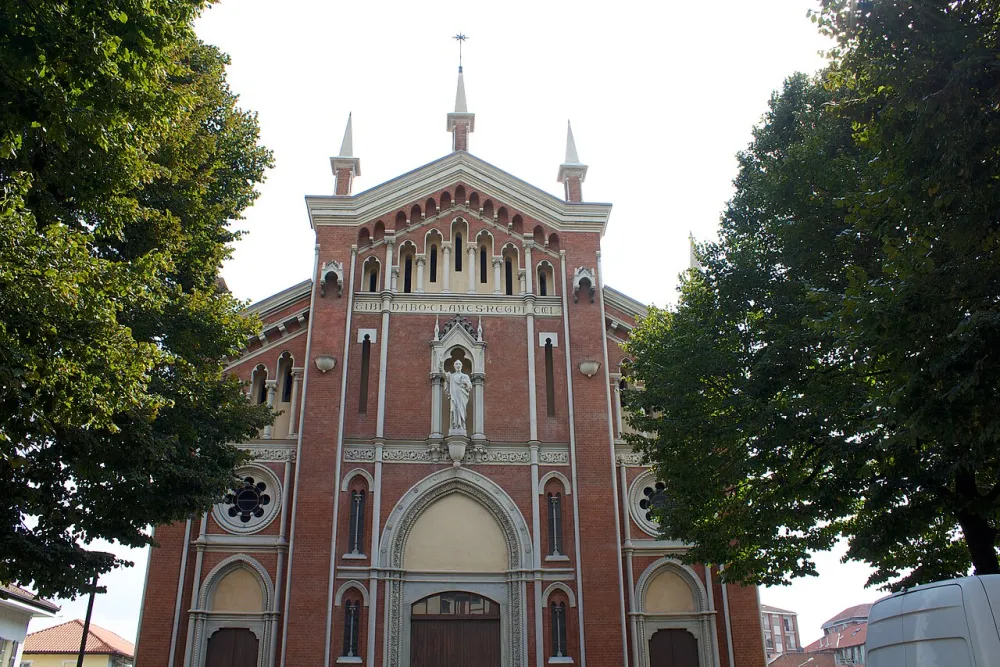 Chiesa di San Pietro colle chiavi, Asti — exterior