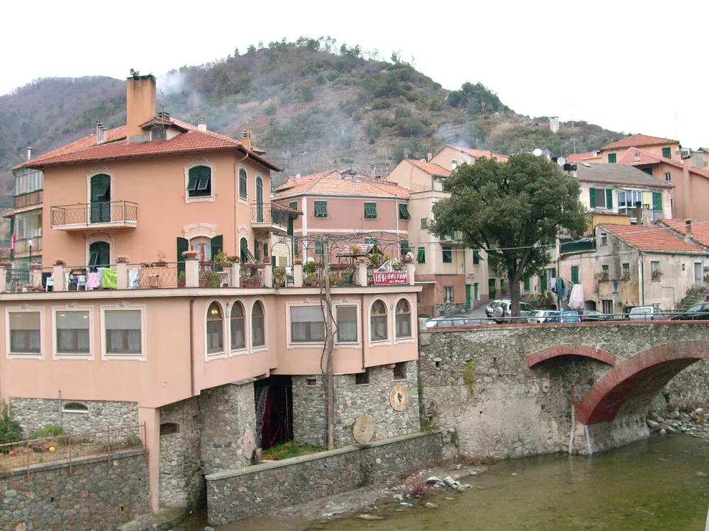 Chiesa di San Bartolomeo Apostolo (Ellera, Albisola Superiore), Albisola Superiore — exterior