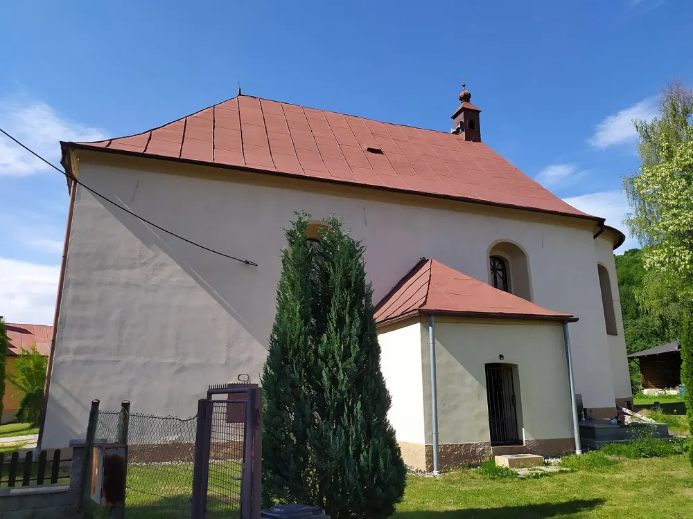 Farský kostol sv. Kataríny Alexandrijskej, Holumnica — exterior