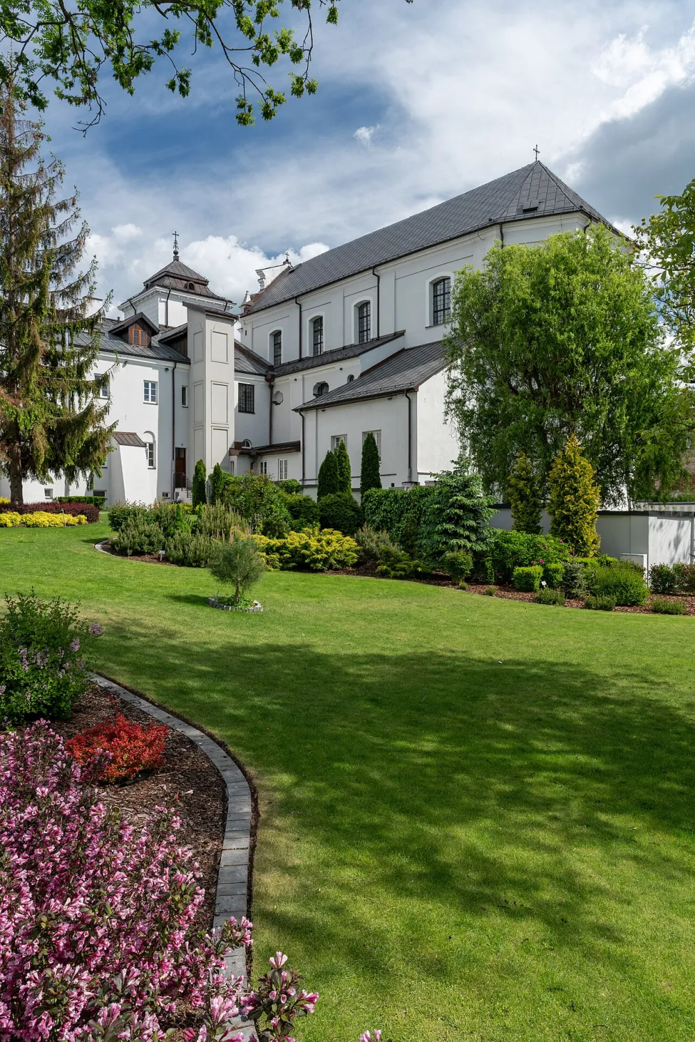 Niepokalanego Poczęcia NMP, Rawa Mazowiecka, Rawa Mazowiecka — exterior