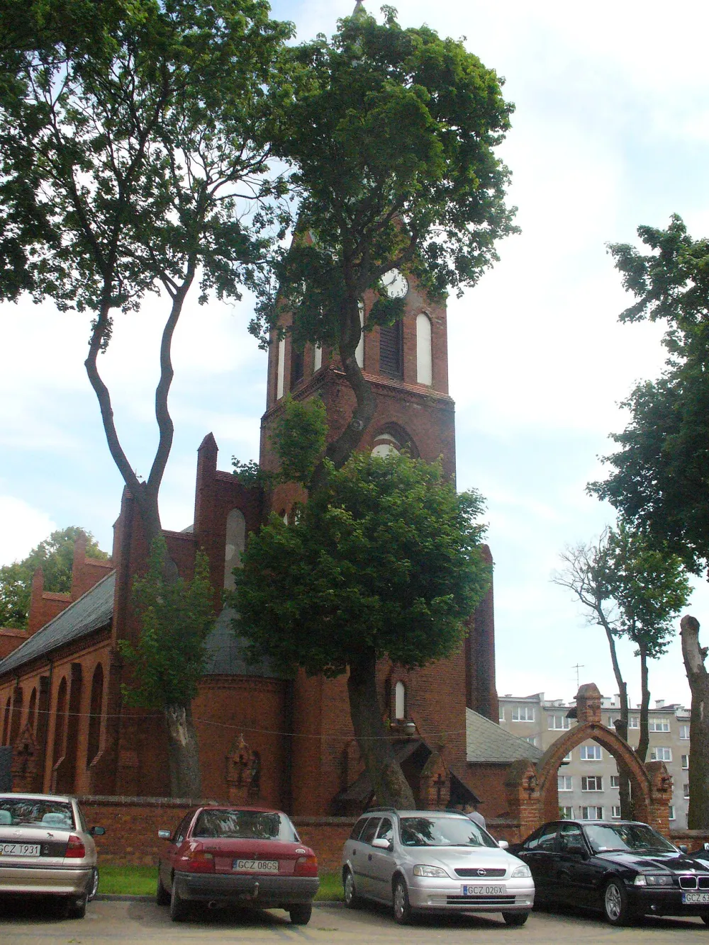 Wniebowzięcia Najświętszej Maryi Panny, Debrzno, Debrzno — exterior