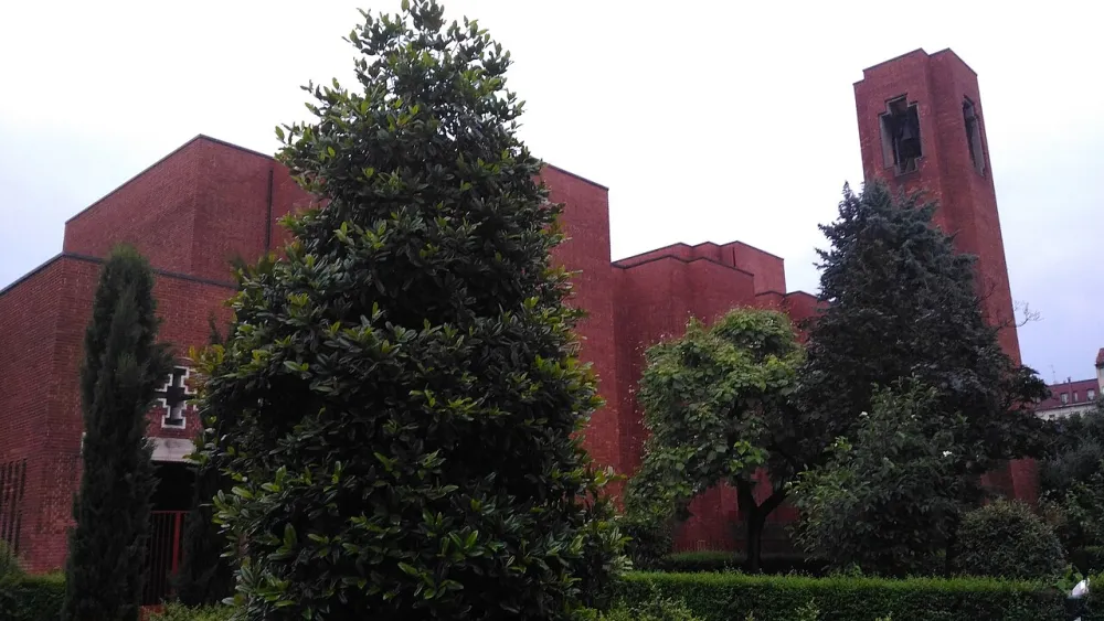 Chiesa dei Santi Giovanni e Paolo (Milano), Milano — exterior