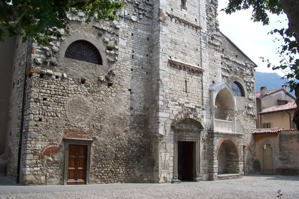 Chiesa di Sant'Andrea Apostolo (Iseo), Iseo — exterior