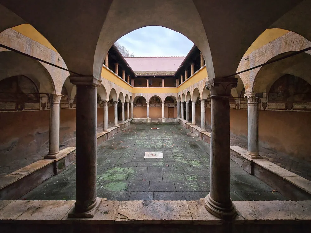 Chiesa di Sant'Onofrio al Gianicolo, Roma — exterior