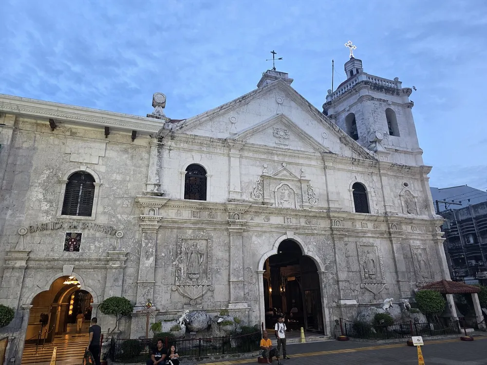 Basilica Minore del Sto. Niño, Cebu City — exterior