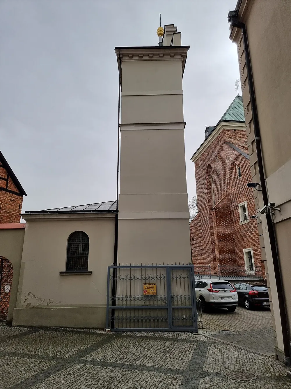 Wniebowzięcia NMP, Kalisz, Kalisz — exterior
