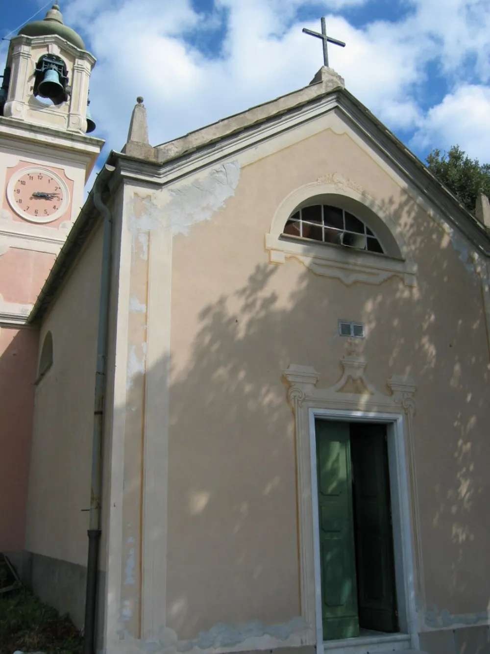Chiesa di San Bernardo di Favaro (Poggio, Bogliasco), Bogliasco — exterior