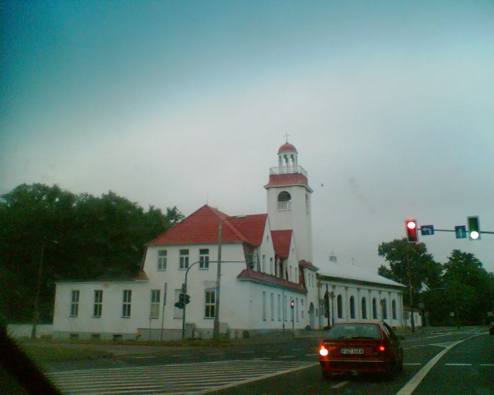 Najświętszej Maryi Panny Królowej Polski, Słubice, Słubice — exterior