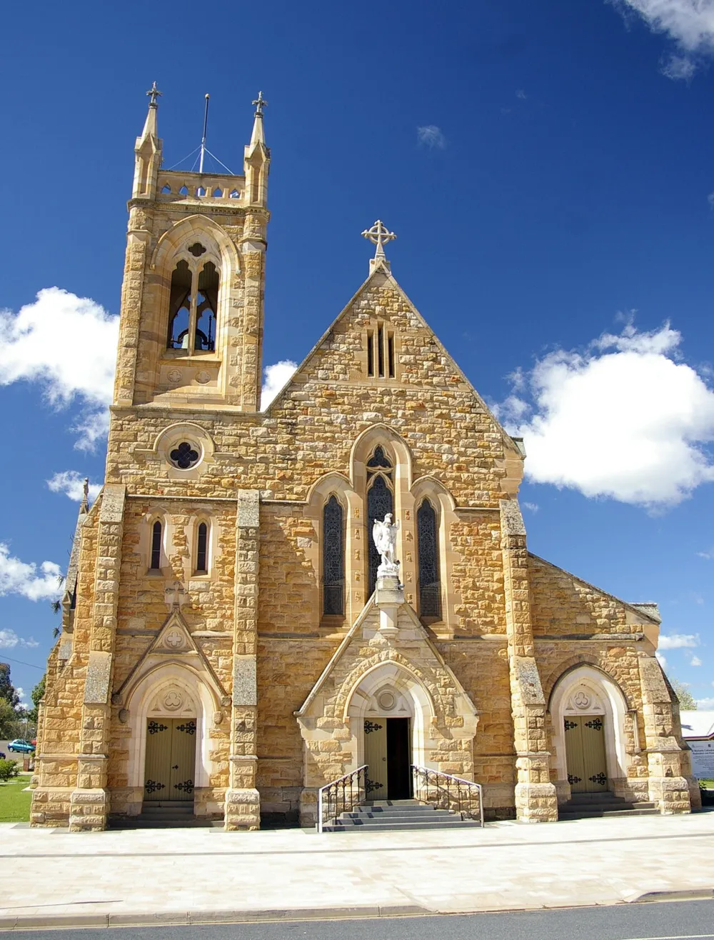 St. Michael's Cathedral, Wagga Wagga — exterior
