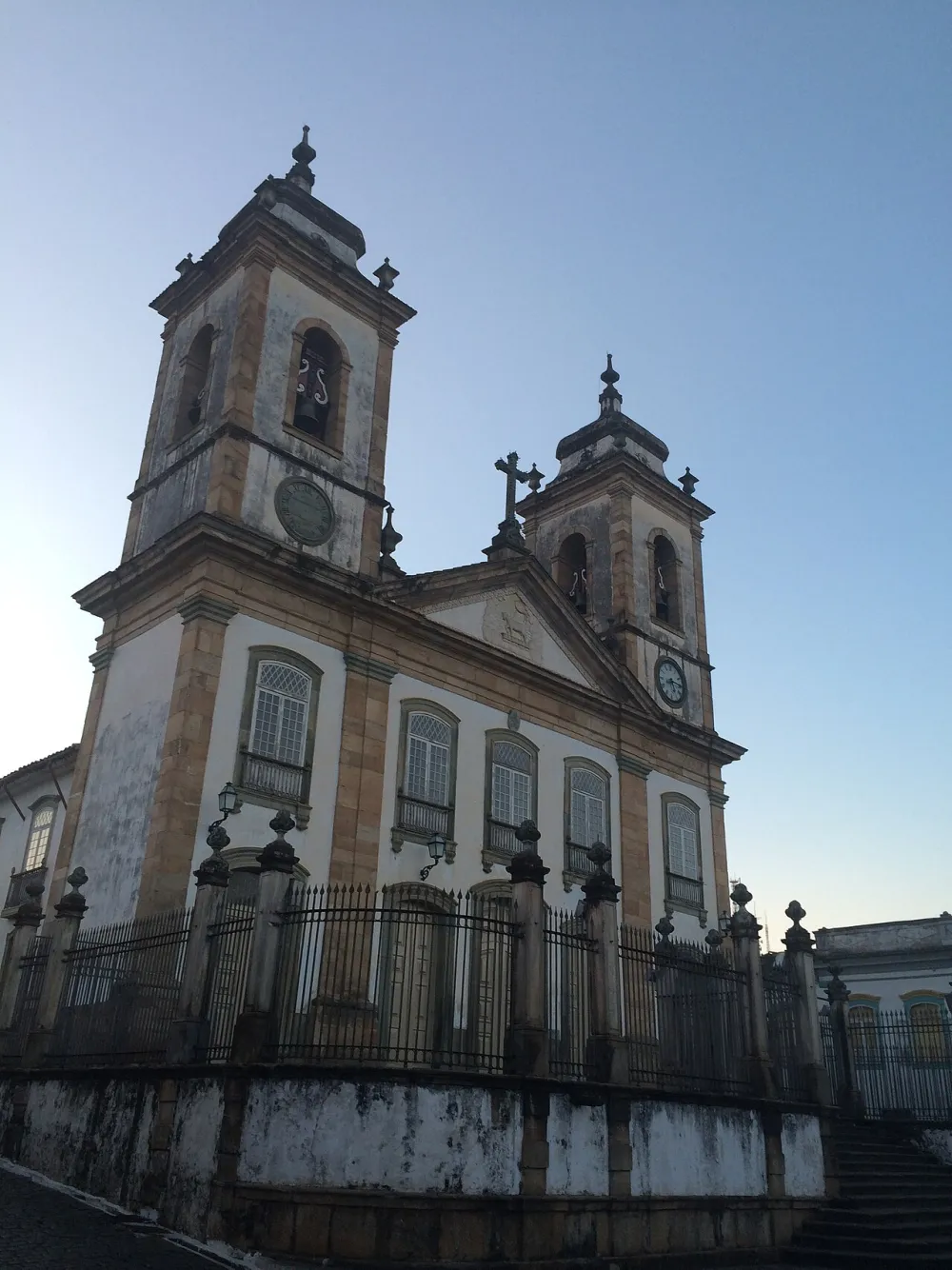 Catedral Basílica Nossa Senhora do Pilar, São João del Rei — exterior