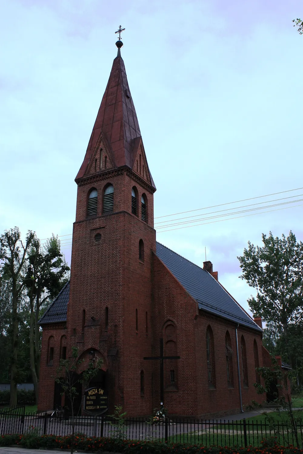 Chrystusa Króla, Rokietnica, Rokietnica — exterior