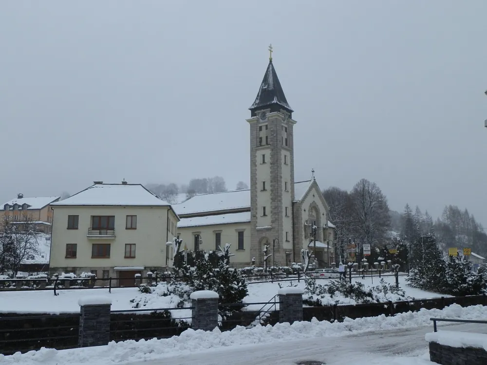 Farský kostol sv. Cyrila a Metoda (diecézna svätyňa, verbisti), Terchová — exterior