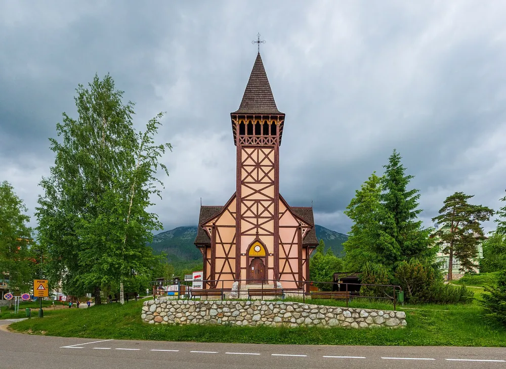 Kostol Nepoškvrneného počatia Panny Márie (Starý Smokovec), Vysoké Tatry — exterior
