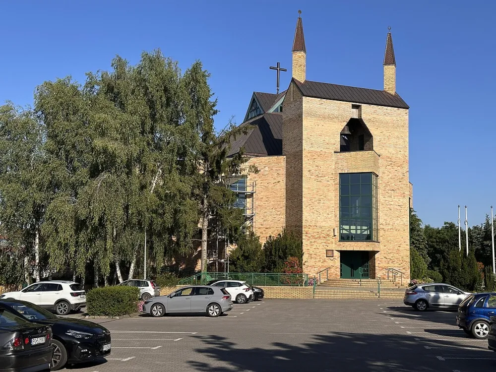 Najświętszego Serca Pana Jezusa, Suchy Las, Suchy Las — exterior