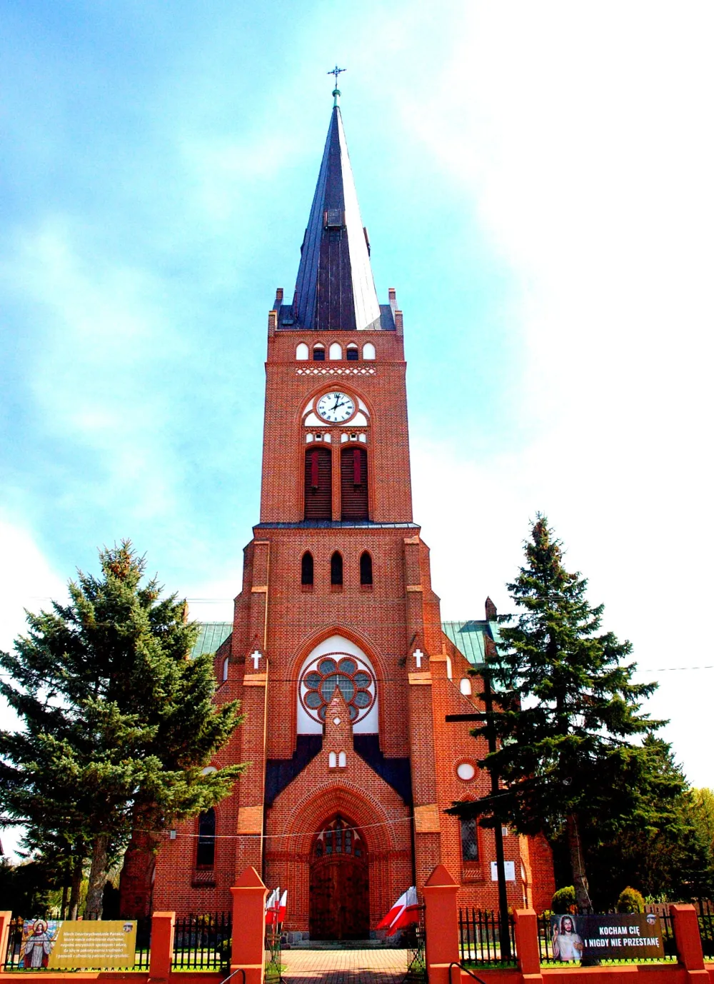 Przemienienia Pańskiego, Płoty, Płoty — exterior