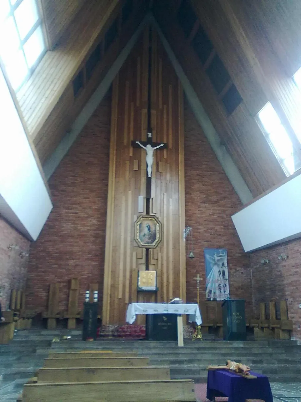 Matki Bożej Anielskiej, Kleszczów, Kleszczów — exterior