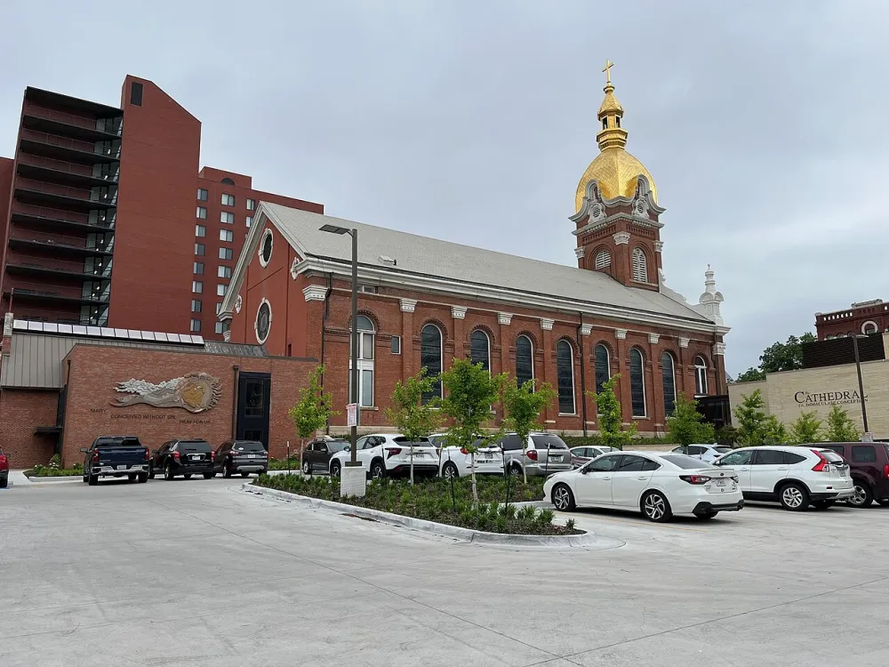 Cathedral of the Immaculate Conception, Kansas City — exterior
