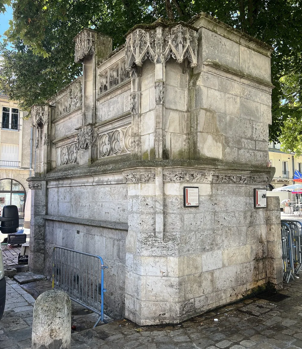 Cathédrale Saint-Louis de Blois, Blois — exterior