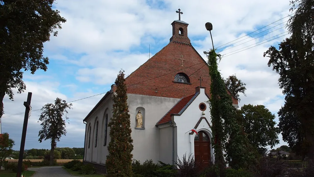 Podwyższenia Krzyża Świętego, Cerekwica, Cerekwica — exterior
