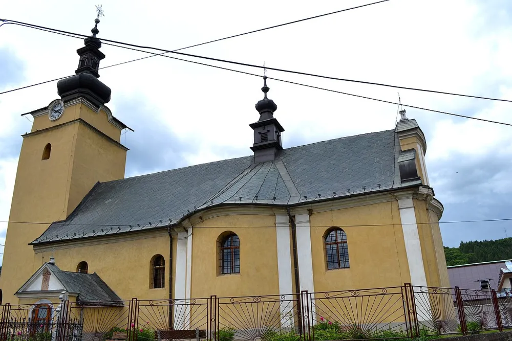 Farský kostol sv. Kataríny Alexandrijskej, Nižné Ružbachy — exterior