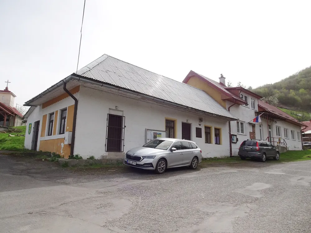 Kostol sv. Vendelína (Revištské Podzámčie), Žarnovica — exterior