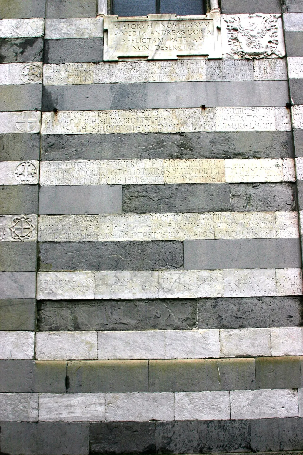 Chiesa di San Matteo Apostolo ed Evangelista (Genova), Genova — exterior