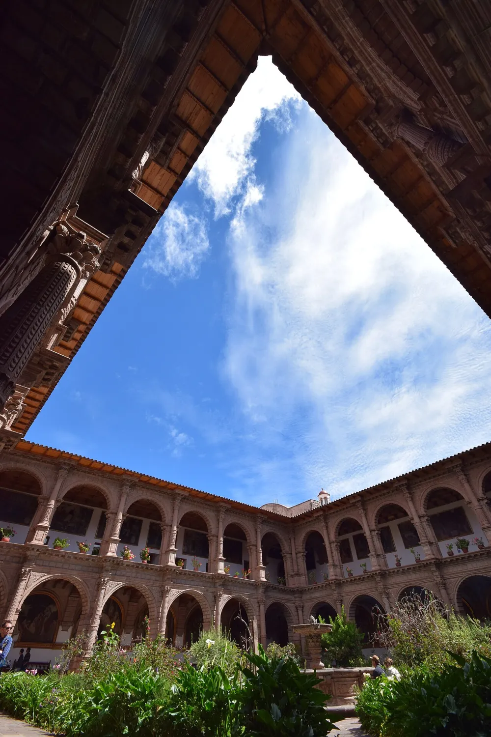 Basilica Menor de la Merced, Cusco — exterior