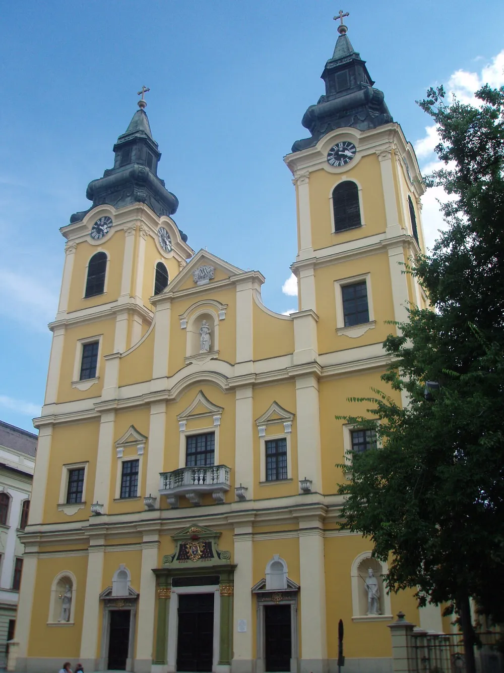 Szent Anna székesegyház, Debrecen — exterior