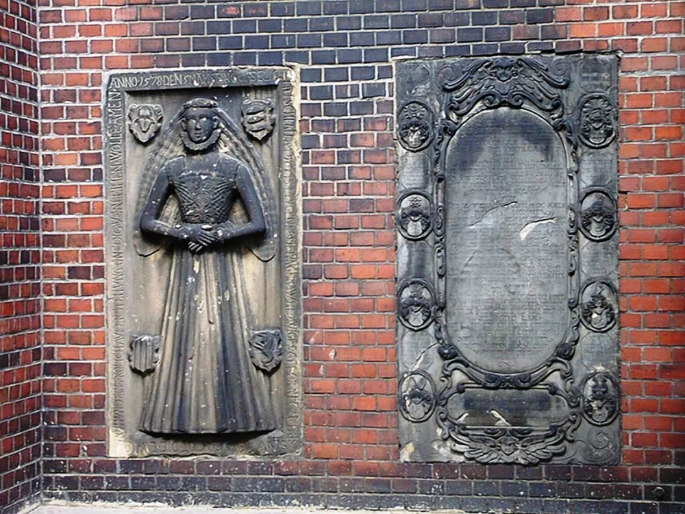 Świętych Aniołów Stróżów, Wałbrzych, Wałbrzych — exterior