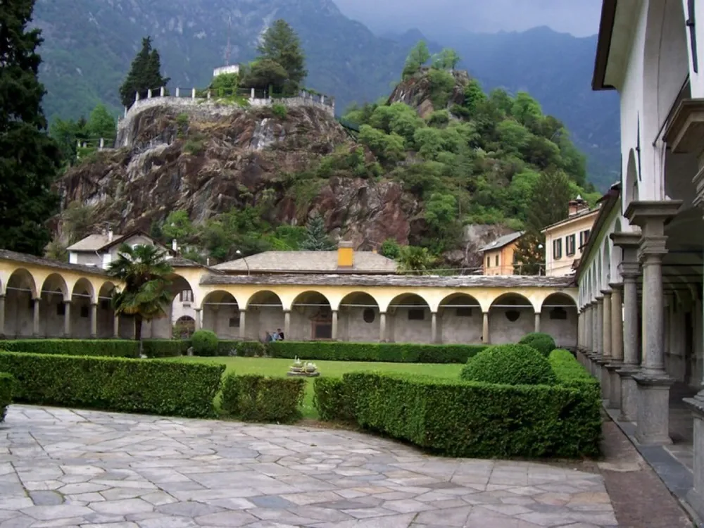 Chiesa di San Lorenzo, Chiavenna — exterior