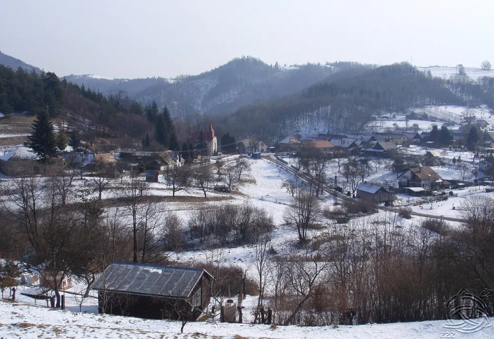 Kostol povýšenia Svätého kríža (Dômky, Kopanice), Hodruša - Hámre — exterior