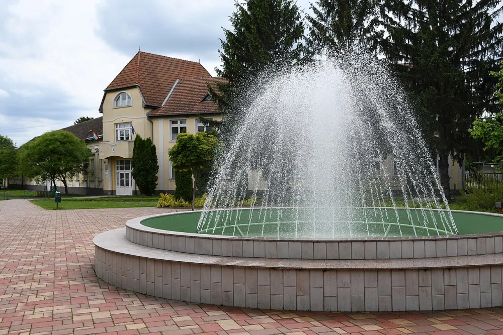 Szent Mihály templom, Miske — exterior