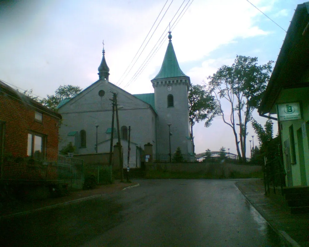 Świętych Apostołów Piotra i Pawła, Radoszyce, Radoszyce — exterior