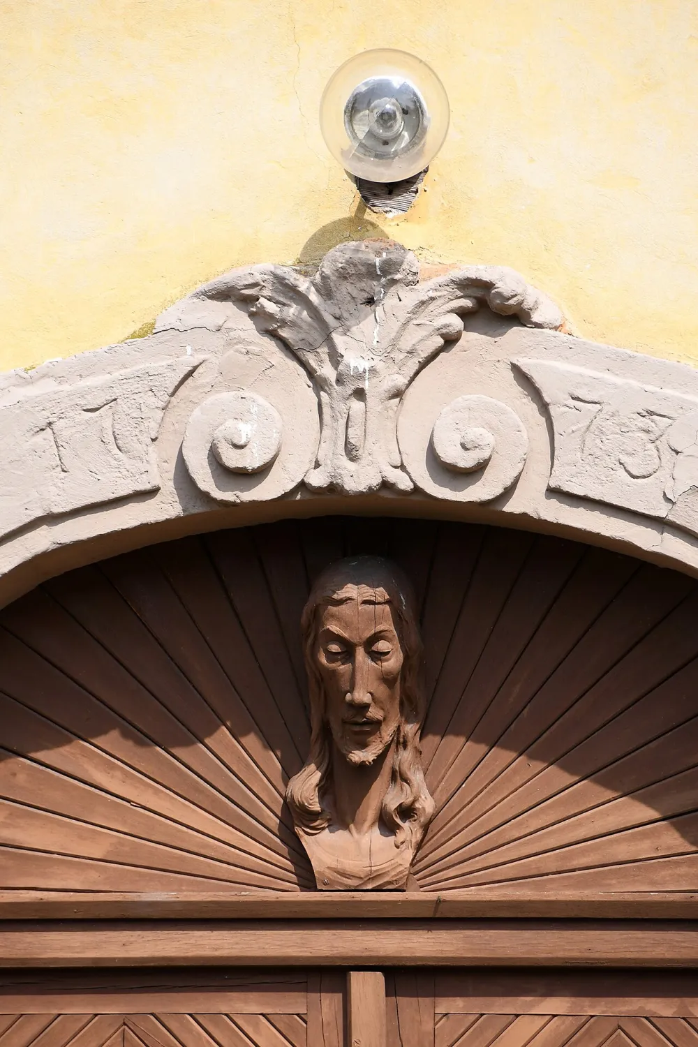 Szent János apostol vértanúsága templom, Mezőtárkány — exterior