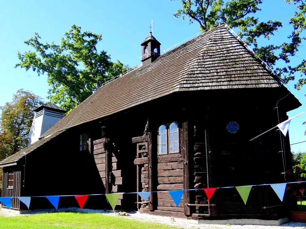 Ścięcia Św. Jana Chrzciciela i Św. Trójcy, Budzynek, Budzynek — exterior