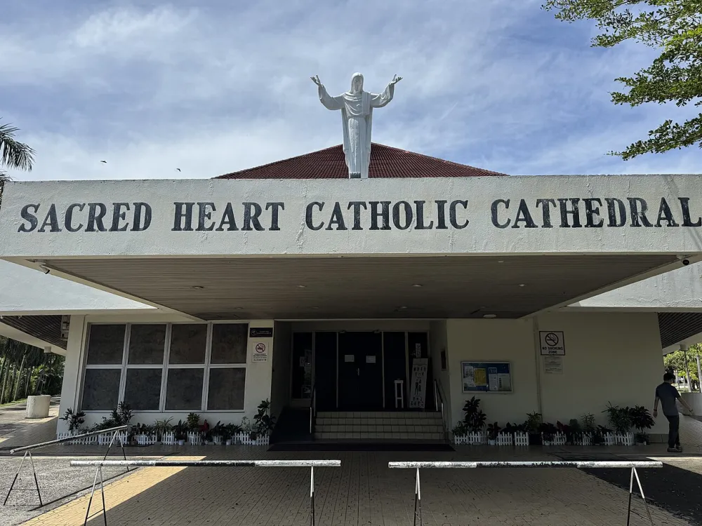 Cathedral of the Sacred Heart (Kota Kinabalu), Karamunsing — exterior