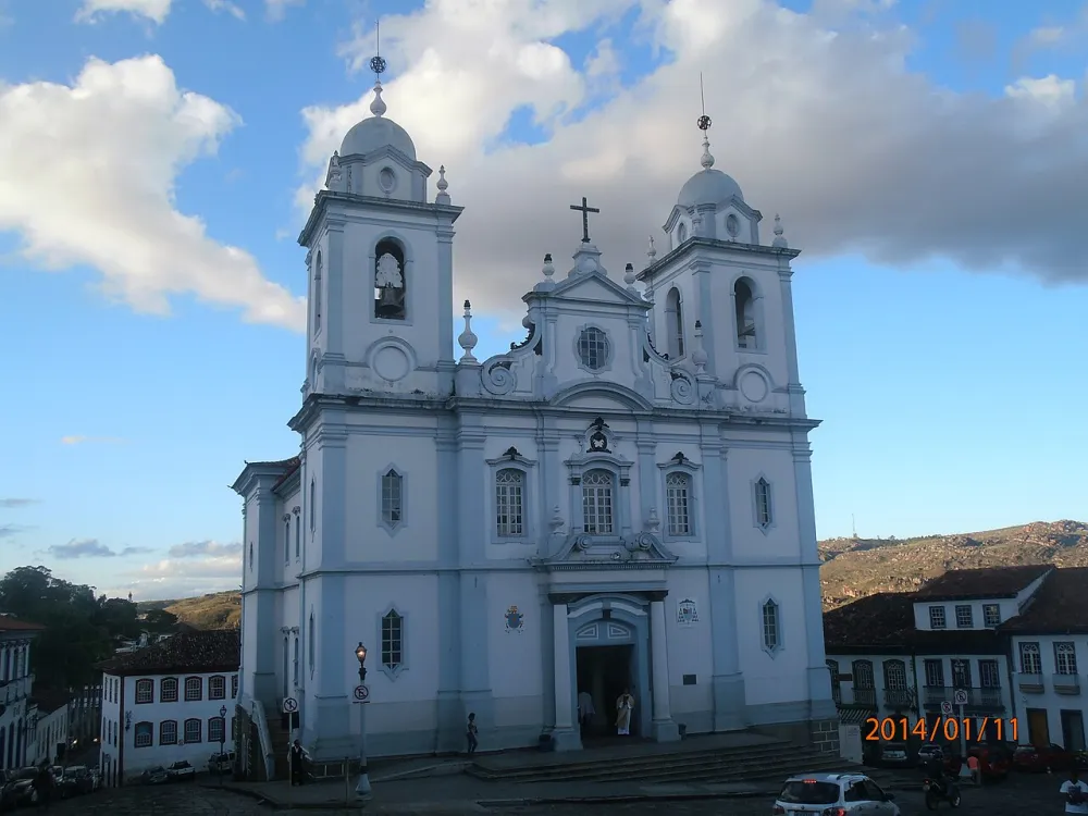 Catedral Metropolitana de Santo Antônio da Sé, Diamantina — exterior