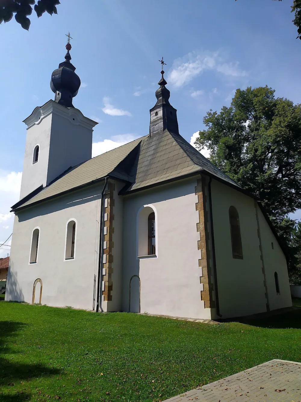 Farský kostol sv. Mikuláša, Odorín — exterior