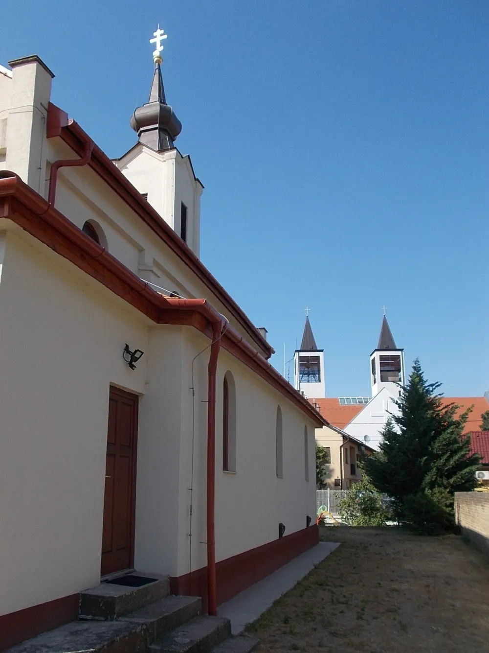 Árpád-házi Szent Piroska görög katolikus templom, Szigetszentmiklós — exterior