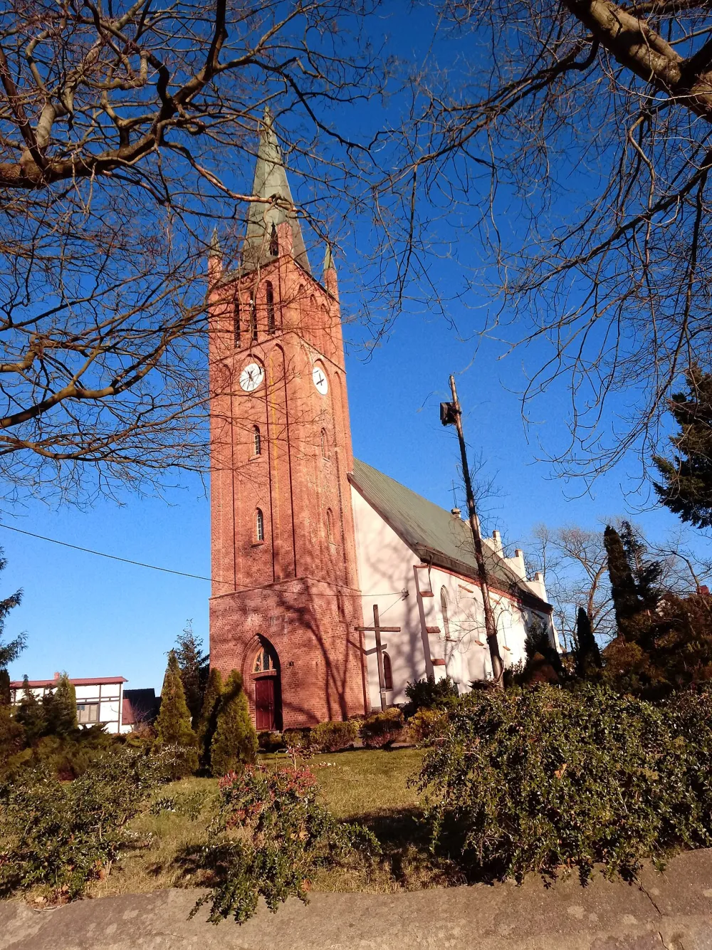 Nawiedzenia Najświętszej Maryi Panny, Gardna Wielka, Gardna Wielka — exterior