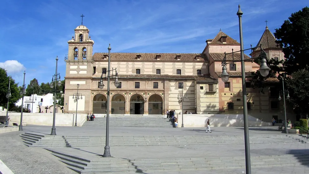 Parroquia, Basílica y Real Santuario de Santa María de la Victoria, Málaga — exterior