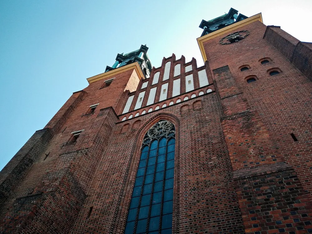 Archikatedralna pw. Św. Apostołów Piotra i Pawła (Archcathedral of Ss Peter & Paul Poznań), Poznań — exterior